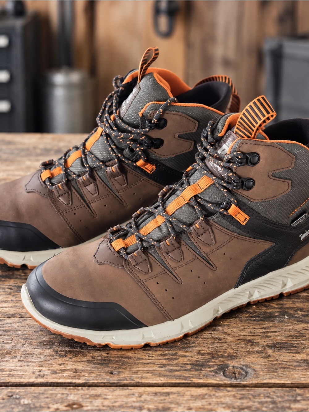 Timberland Men's Brown Hiking Boots with 6’ alloy toes, weatherproof! Size 12 👍